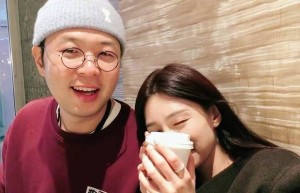 沈梦辰准点庆生杜海涛，甜蜜合照示爱