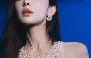 娜扎金色长裙：华美闪耀的时尚造型