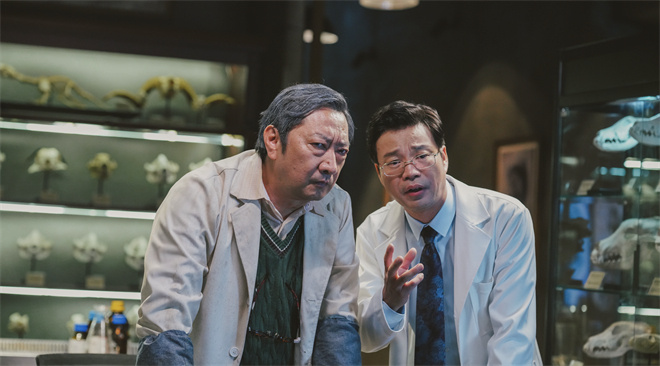 王迅、克拉拉主演《脑洞大开》曝光预告，定档6.28-2