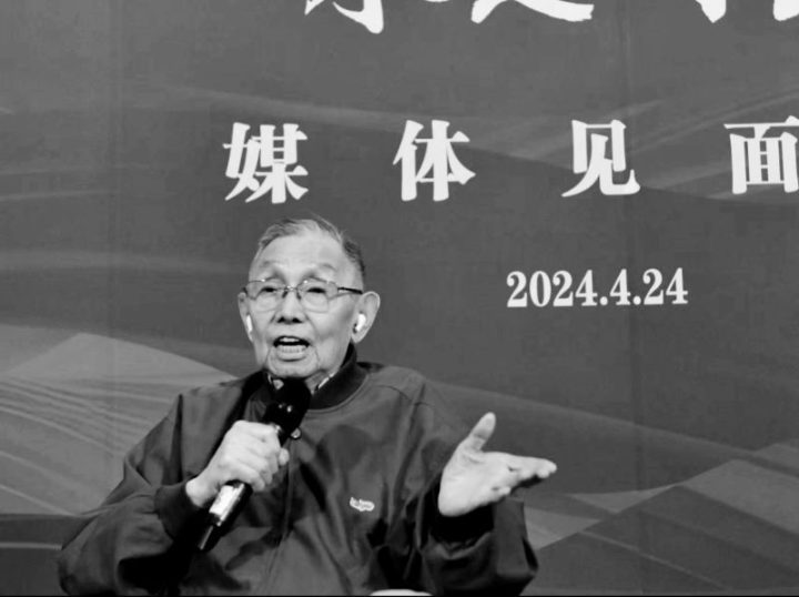 北京人艺第二任院长刘锦云因病离世，留下《永定门里》作为遗作-1