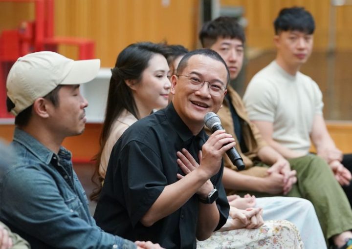 香港话剧团粤语话剧《小岛·馀香》登上天桥艺术中心舞台-1