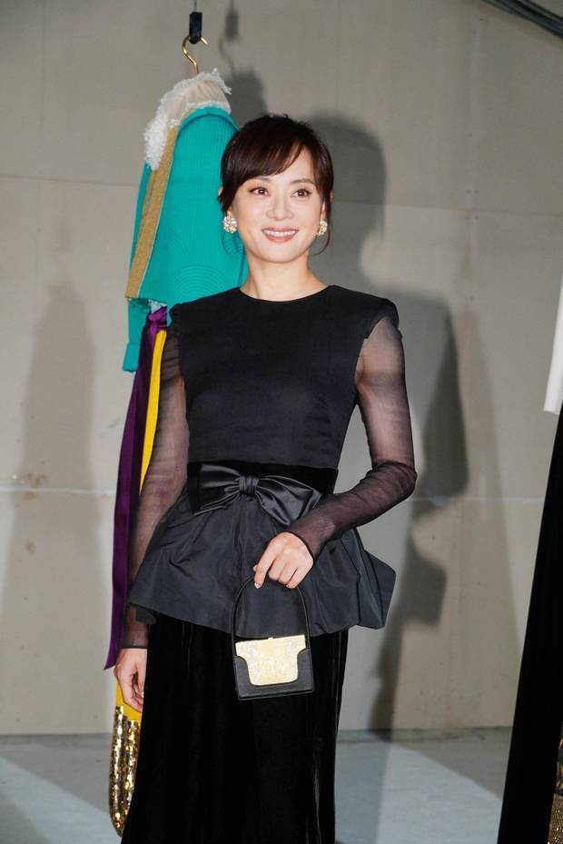 孙俪与何超莲同框：知性优雅PK甜美可人-1