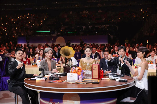 “湾区升明月”2025大湾区电影音乐盛典于澳门璀璨上演-3 “湾区升明月”2025大湾区电影音乐盛典于澳门璀璨上演-3