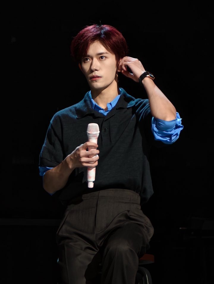 易烊千玺透露身体不适:刮痧后热水澡致高烧-1 易烊千玺透露身体不适:刮痧后热水澡致高烧-1