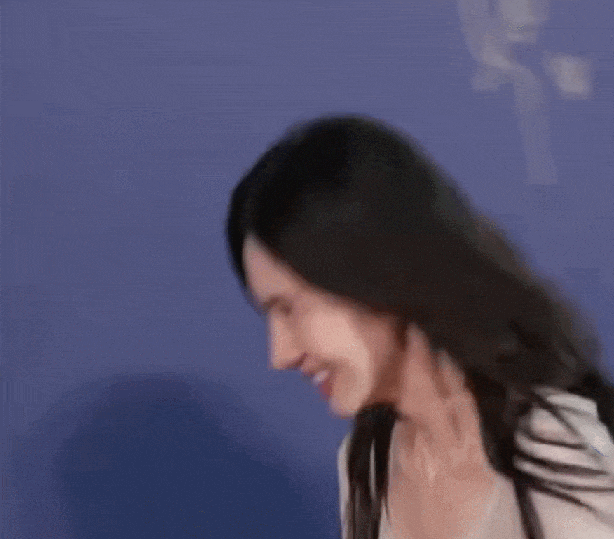 金晨红毯简约风:阿那亚游玩“被抓”急赴现场-3 金晨红毯简约风:阿那亚游玩“被抓”急赴现场-3