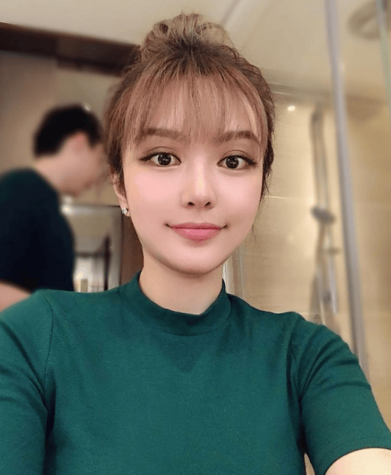 周扬青透露：妈妈担心我恋爱受伤-1