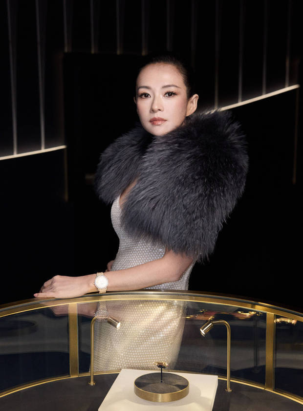 章子怡着皮草毛领亮片裙 尽显华丽雍容-3