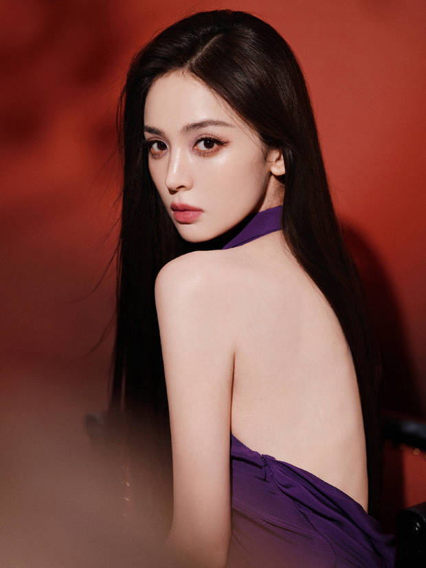 娜扎紫色露背裙惊艳亮相，美貌动人-2