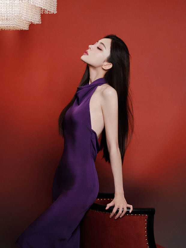 娜扎紫色露背裙惊艳亮相，美貌动人-4