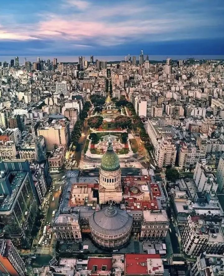 《今天世界交给我》：世界尽头国度的佳片有约-1