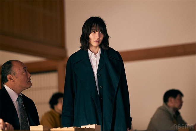 《王将英雌》剧照曝光：能年玲奈与藤木直人共谋复仇！-1