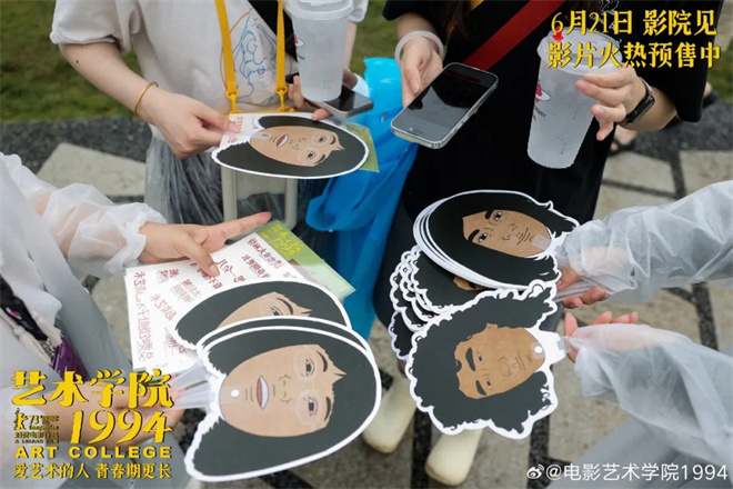 “小物件”如何引领他们“走进电影院”？-1