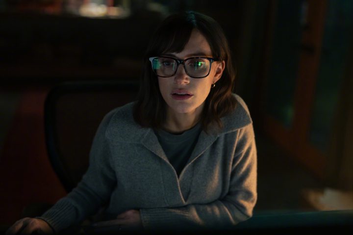 杰西卡·查斯坦主演《行家》剧照曝光：网络仇恨主题-1